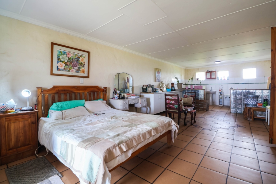 8 Bedroom Property for Sale in Mossel Bay Rural Western Cape